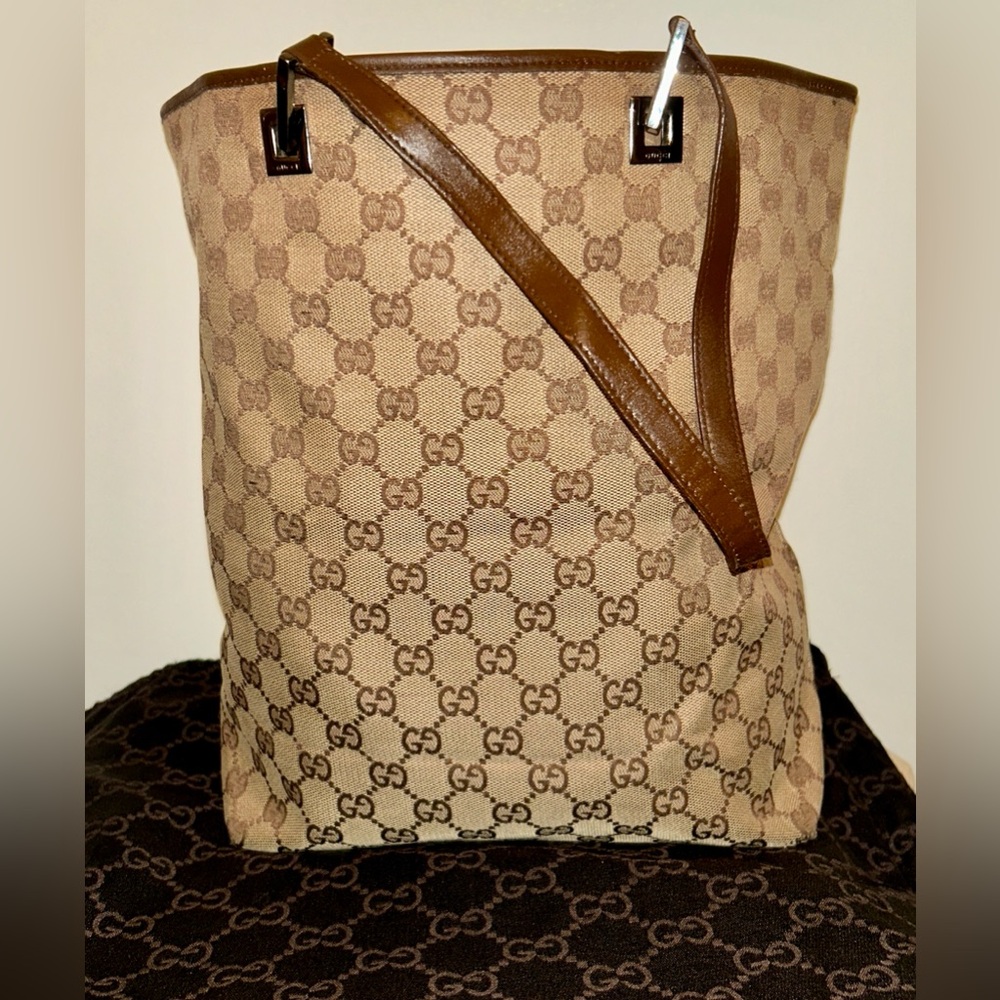 Gucci Vintage Authentic GG Monogram Vertical Tote Bag.  Excellent Condition - Picture 2 of 16